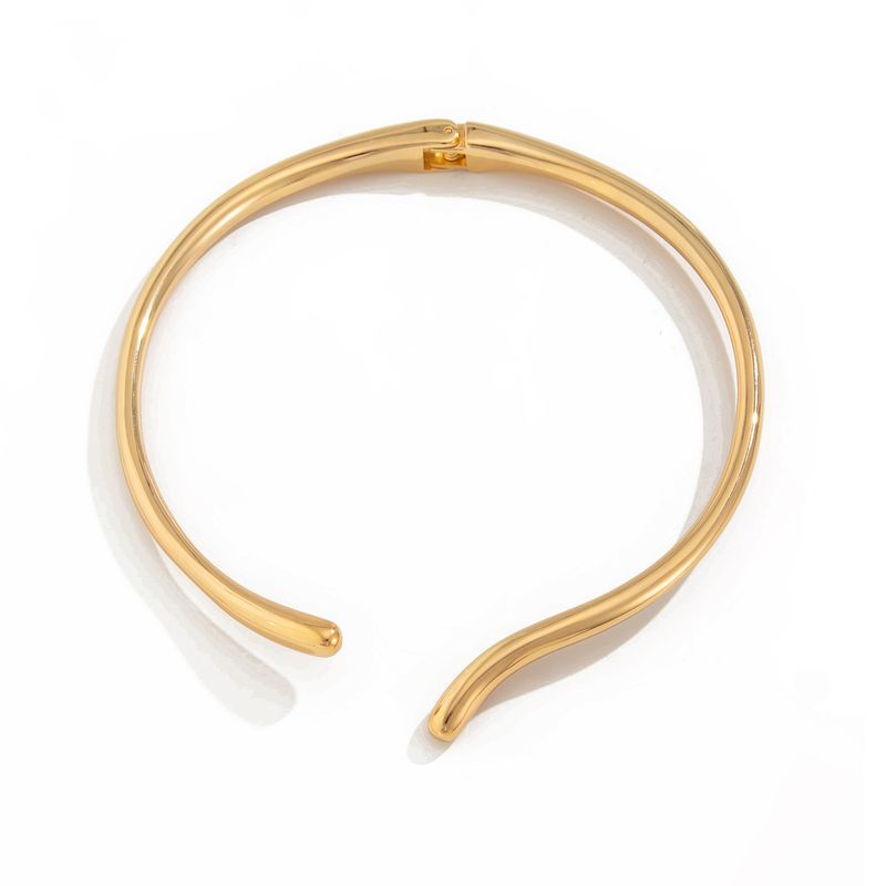 Collana in lega liscia semplice con colletto aperto a molla con goccia d'acqua alla moda_voghion.com