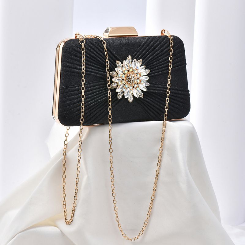 Borse da donna Squisita borsa da sera con fiori di strass, temperamento da donna, borsa versatile, borsa a tracolla con catena da banchetto all'ingrosso_voghion.com