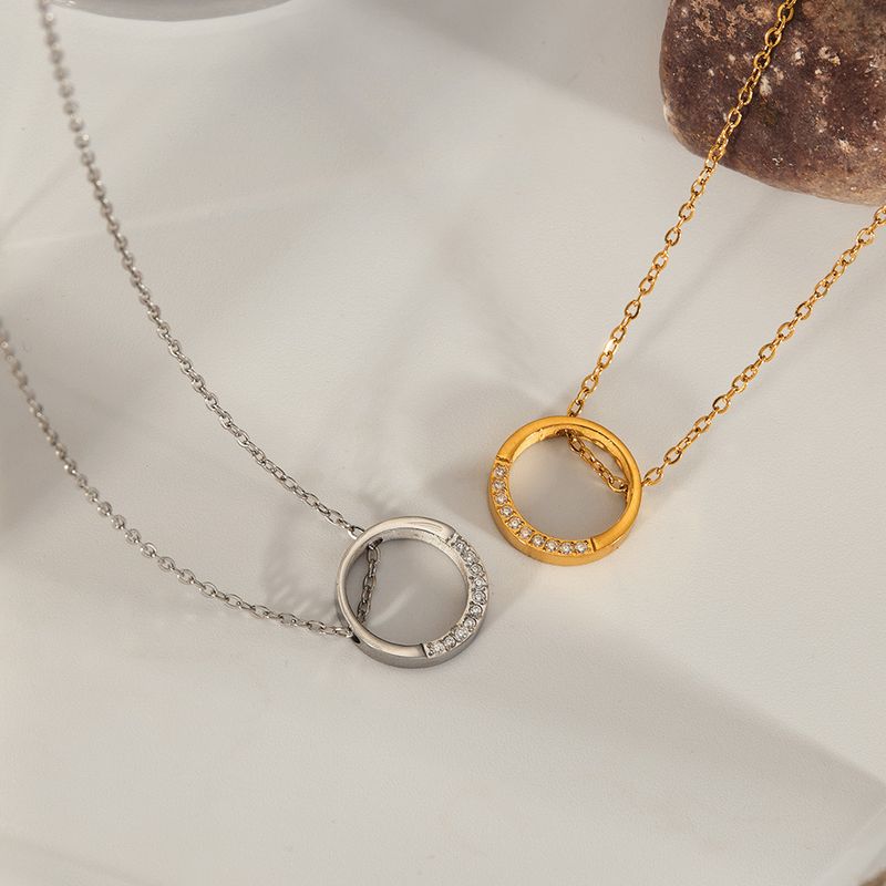 Collier pendentif personnalisé en acier inoxydable pour femme, design minimaliste avec cercles géométriques en zircone_voghion.com