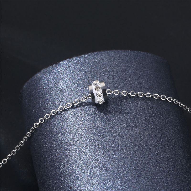 Collier en titane pour femme, chaîne de clavicule simple et tendance, pendentif élégant incrusté d'acier inoxydable._voghion.com