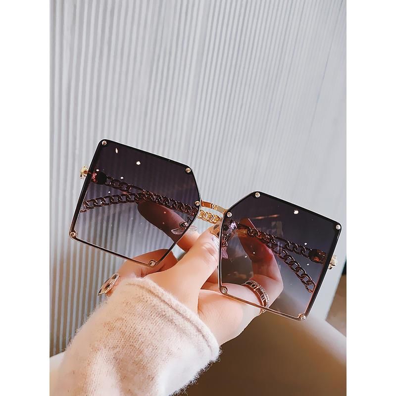 Occhiali da sole da donna con montatura grande, stile hipster, con catene metalliche trasparenti e colorate, stile Tide Ins Wind Street Shot_voghion.com