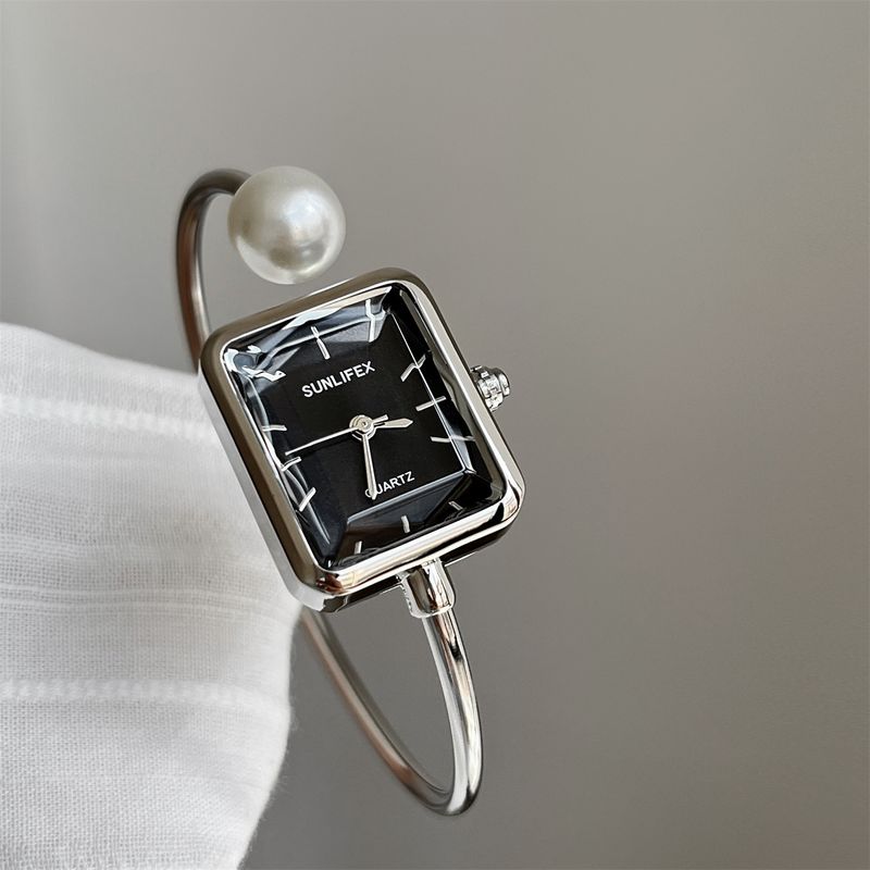 Women's Jewelry Elegant Square Pearl Bracelet Watch With Quartz Movement, Vintage Minimalist Style For Fashionable Exquisite Quartz Watch_voghion.com