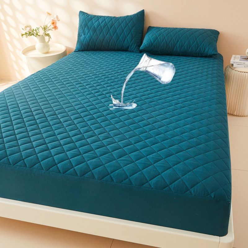 Waterproof Fitted Mattress Protector - Full Coverage Slip-Resistant Bed Pad (Hypoallergenic Breathable Machine Washable)_voghion.com