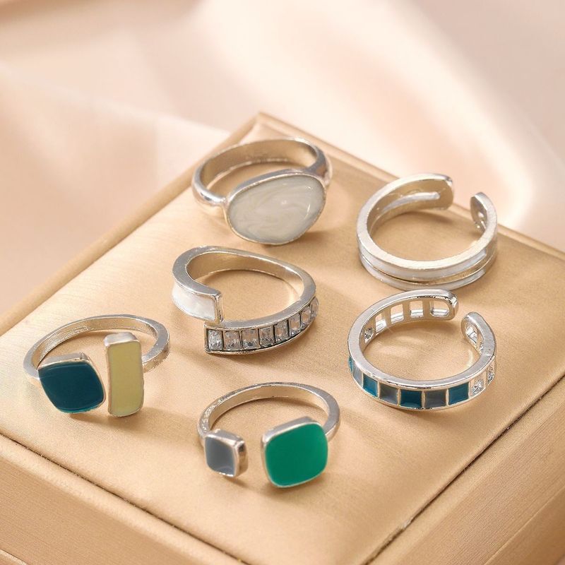 Smaragd für Frauen, minimalistischer Stil, Nischendesign, High-End-Luxus, verstellbarer offener Ring, trendiger Schwanzring_voghion.com