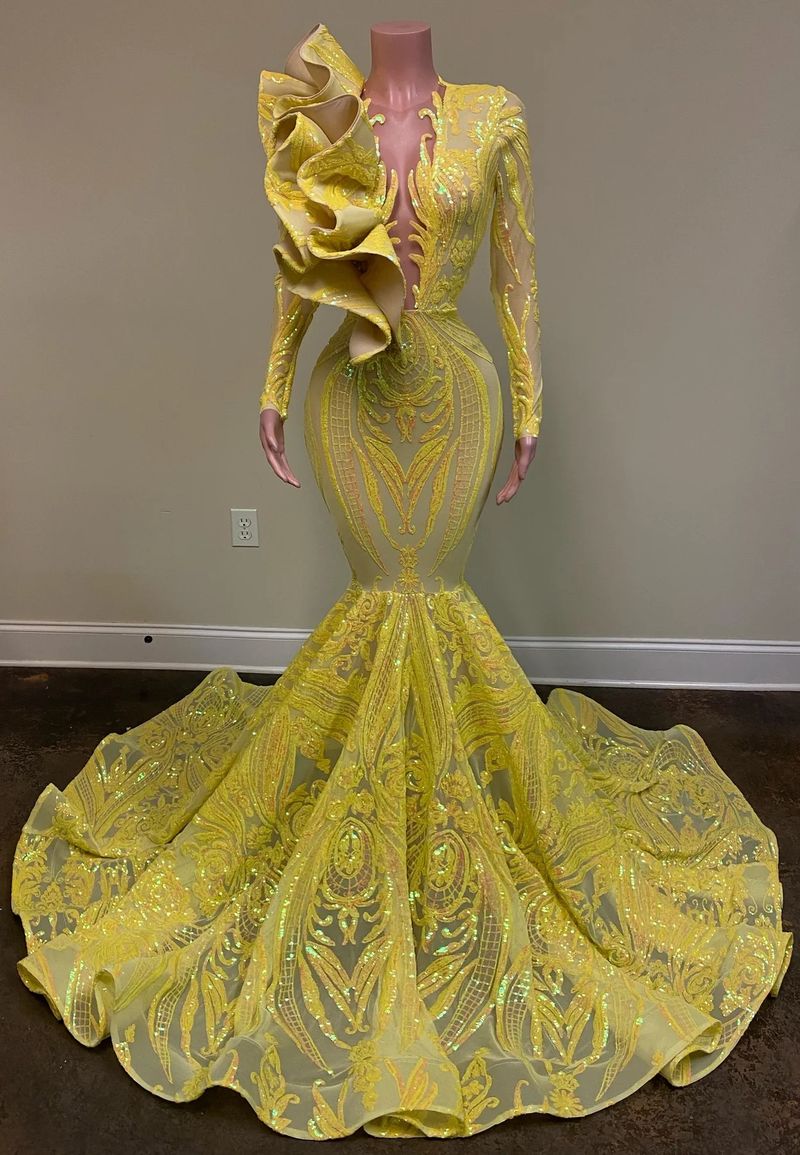Elegant Mermaid Evening Gown With Train - Deep V-Neck Long Sleeve Formal Dress For Banquets & Runway (Gold, Sizes 2-26W)_voghion.com