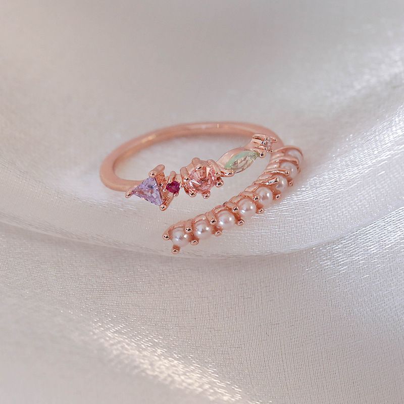 Fashion New Simple All-match Ring Ring Pearl Flower Zircon Irregular Opening Design Adjustable Ring_voghion.com