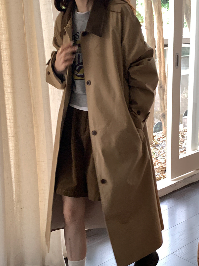 Trench casual color cachi da donna - Giacca lunga e ampia con revers a doppio petto e tasche, capospalla autunnale_voghion.com