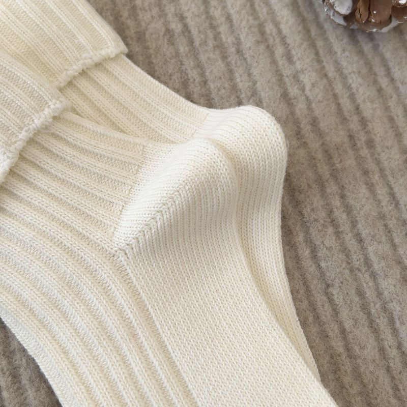 Autumn winter character mid-tube Red thickened New Year cotton socks cute embroidery cartoon Christmas gift_voghion.com