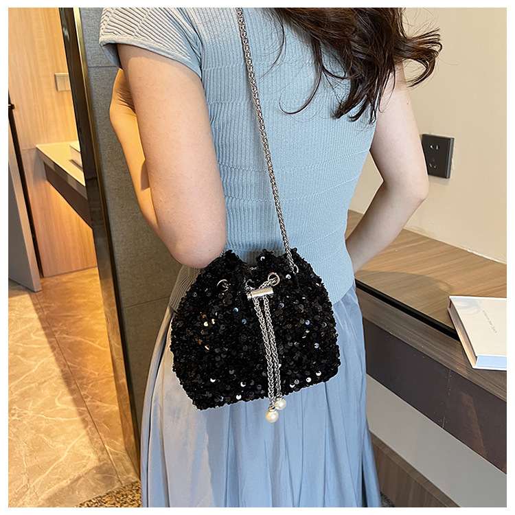 Moekas ja isikupärastatud litrikott naistele 2024. aastal. Uus Korea versioon Bucket Bag Stiilne õlakott Trendikas Crossbody õhtusöögikott_voghion.com