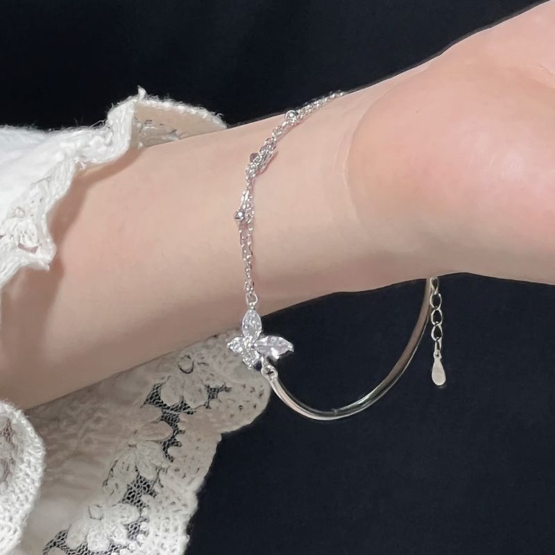Pulseira Meia Pulseira Borboleta para Mulheres, Instagram Incolor, Design Pequeno e Elegante, Simples e Elegante, Presente de Dia dos Namorados para Mulheres_voghion.com