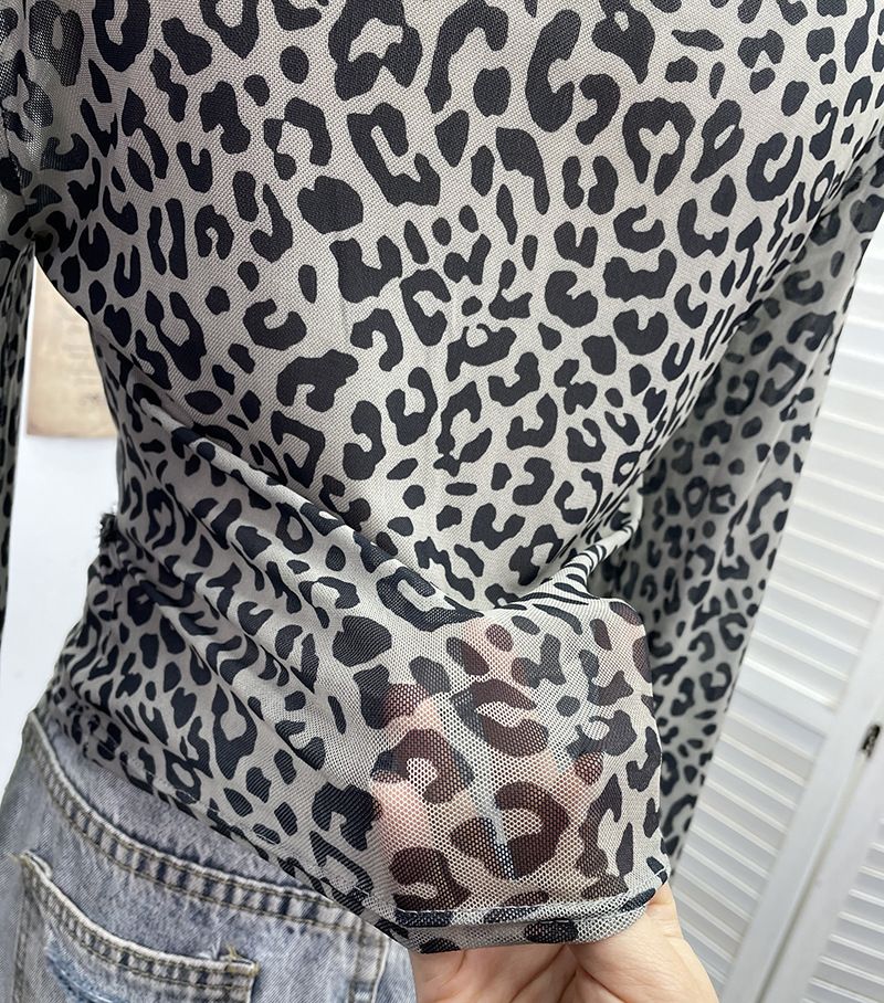 Damenbekleidung Real Shot Fashion Leopardenmuster Perspektive Hot Girl Mesh Splicing Denim Unregelmäßiges Bottoming Shirt Kurzes Top_voghion.com