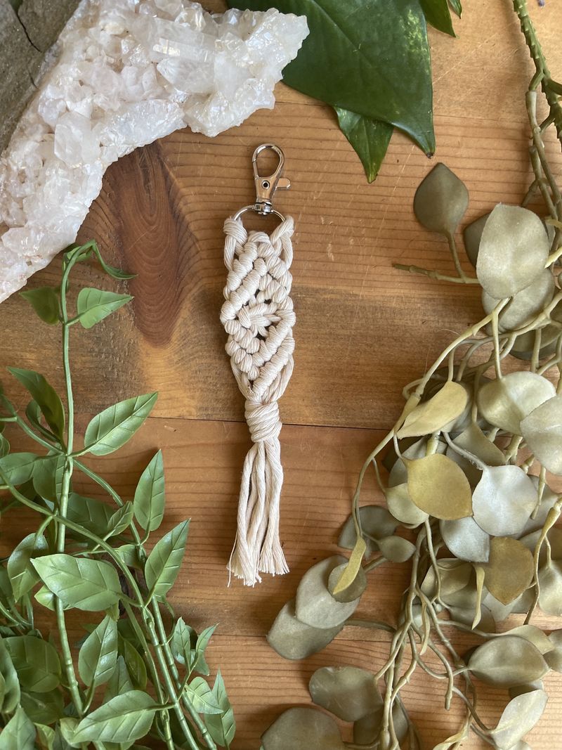 DIY Macrame Keychain KitDIY Macrame Keychain Kit_voghion.com
