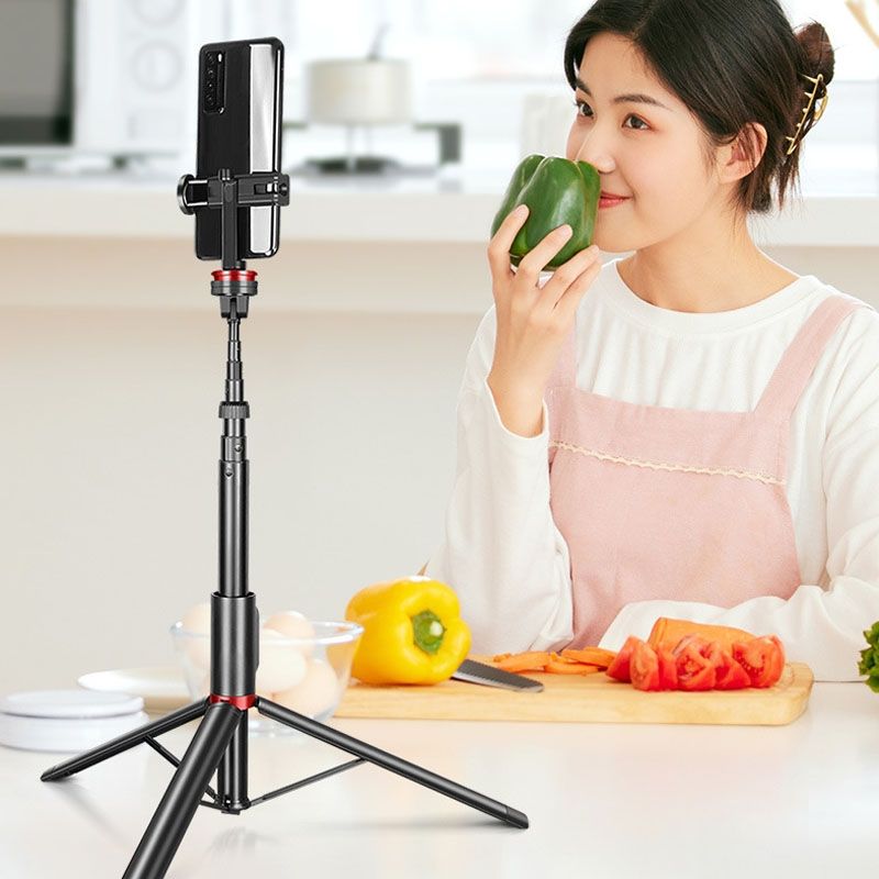 Aluminum Alloy Mobile Phone Bluetooth Selfie Stick Live Floor Tripod Bracket, Height: 1.5m_voghion.com