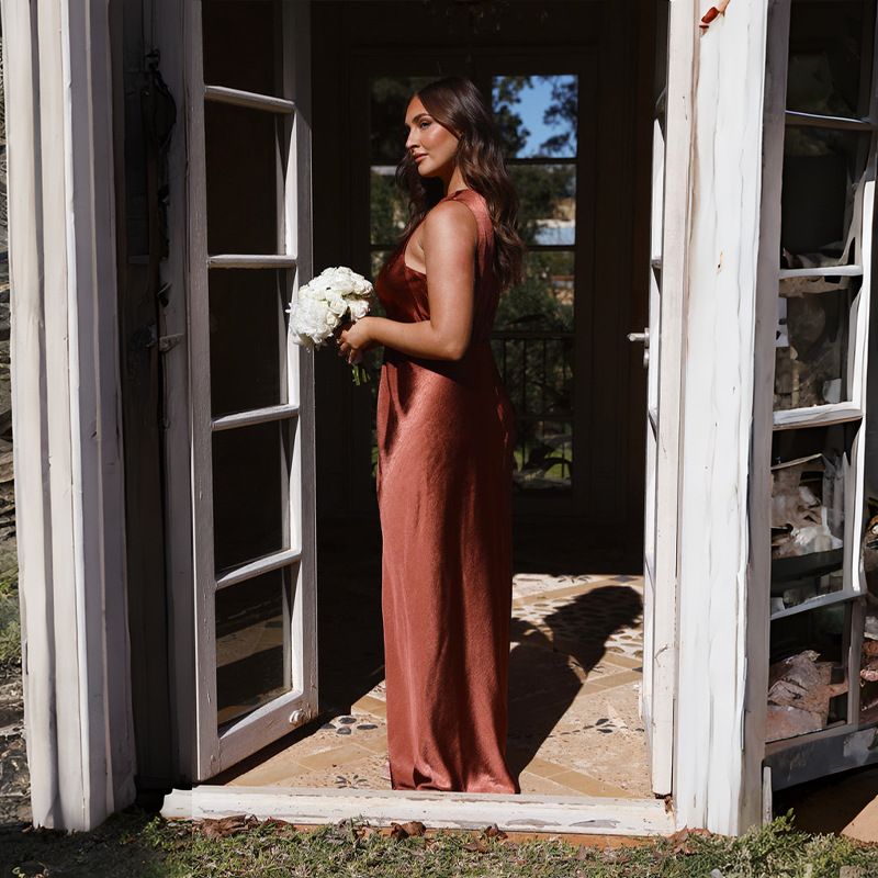 Cross Border 2024 Spring And Summer Amazon European And American Fashion Sexy Deep V Sleeveless Backless Evening Dress Fashion Dress Female_voghion.com