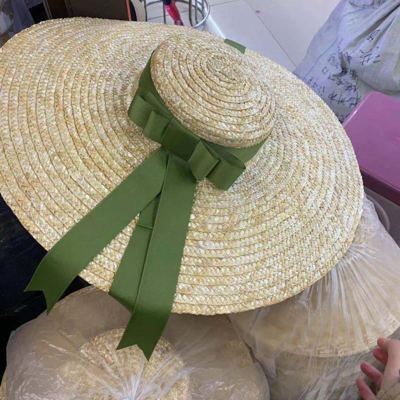 Vendita calda Vendita calda 15/18cm Cappelli da spiaggia a tesa larga per le donne Elegante romantico Grande cappello da sole con protezione UV con cravatta al collo Oversized Flat Top_voghion.com