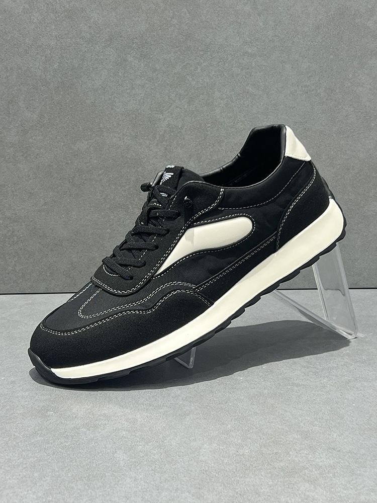 New High-End Cloth Spring Breathable Ice Silk White Shoes Men's Slip-On Lightweight Soft Sole Casual Sneakers_voghion.com