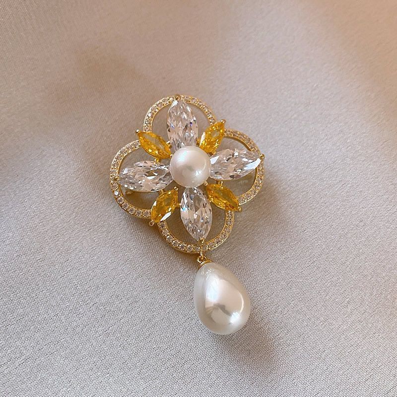 Pearl Flower Fashion Exquisite Versatile Design Pin Brooch Accessory High-end Elegant New Model_voghion.com