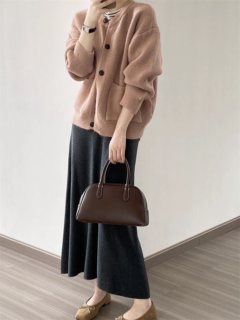 Giacca in maglia tinta unita per donna, stile medio-lungo, nuovo articolo autunno 2024, cardigan in maglia con scollo rotondo e tasca, ampio_voghion.com