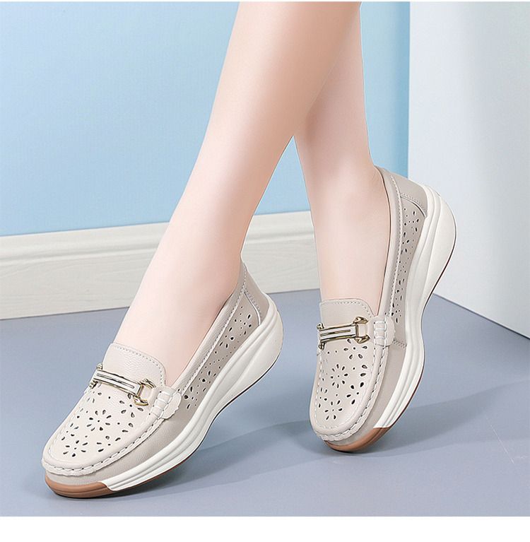 2024 Neue Damenschuhe aus echtem Leder mit Metallschnalle und dicker Sohle, einstufige, große, hohle Sport- und Freizeitschuhe_voghion.com