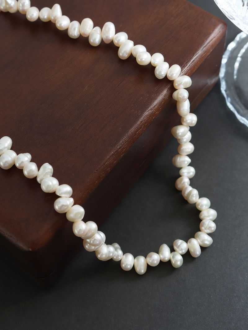 Baroque Style Freshwater Pearl Necklace For Women, Handcrafted Beaded Elegant Choker With Titanium Steel Pendant Handmade Beaded Light Luxury Necklace_voghion.com