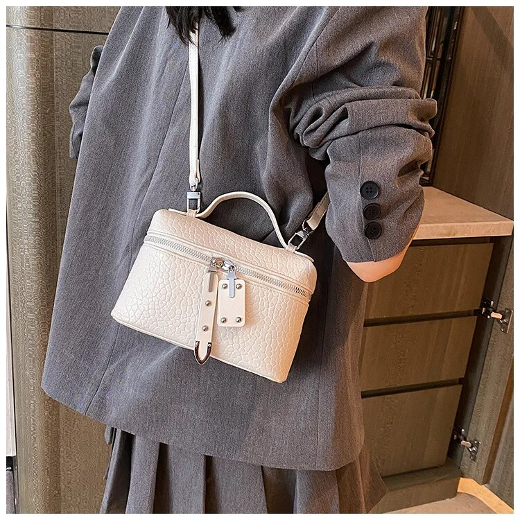 Borsa da donna 2023 nuova moda coreana una spalla a tracolla piccole borse quadrate borse da festa da donna eleganti personalizzate_voghion.com