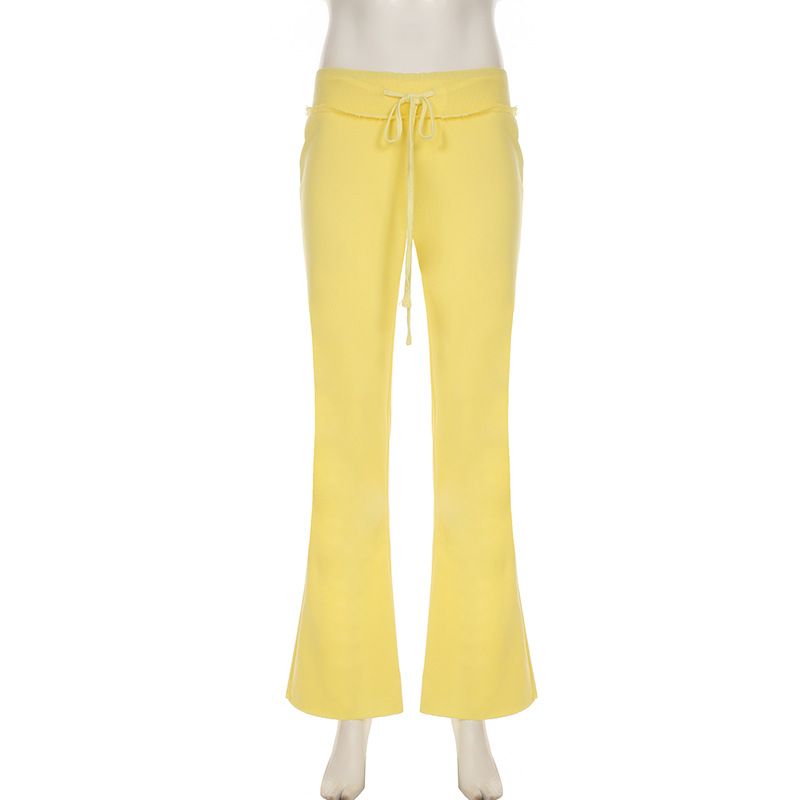 Ropa de mujer Otoño e invierno Conjunto de sudadera con capucha y pantalón de chándal de punto acampanado con cinturilla en contraste y chaqueta con empalme de calle_voghion.com
