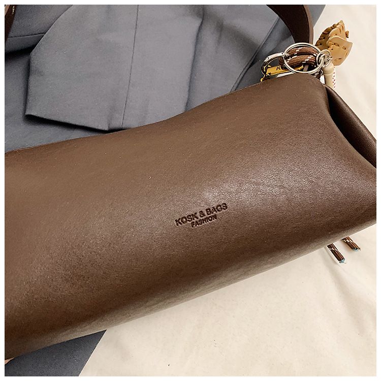 Small niche design pillow soft 2024 new autumn and winter wide strap armpit commuting exquisite single shoulder_voghion.com