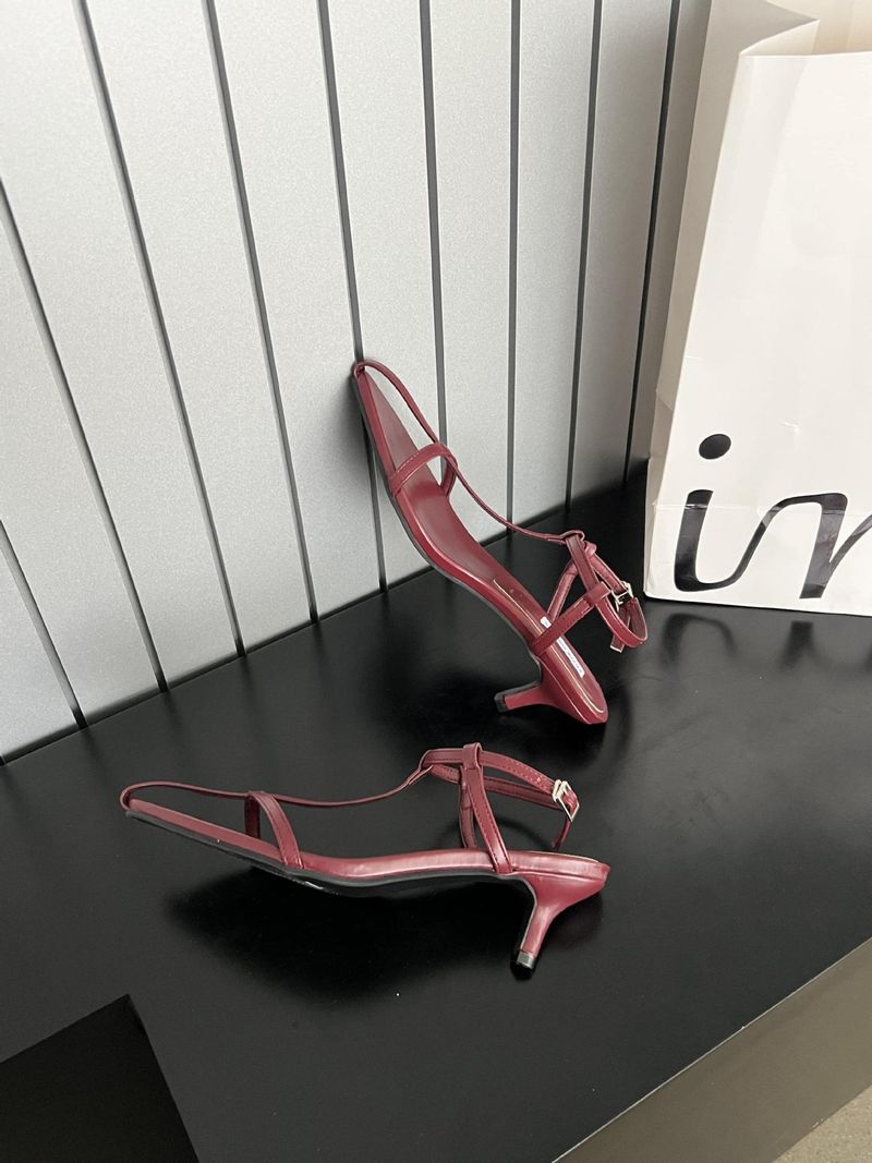 Itin universalūs korėjietiškos versijos smailūs ploni sandalai su tiesiomis plonomis linijomis ir žemu kulnu su 3 cm sagtimi Romano dirželiu_voghion.com