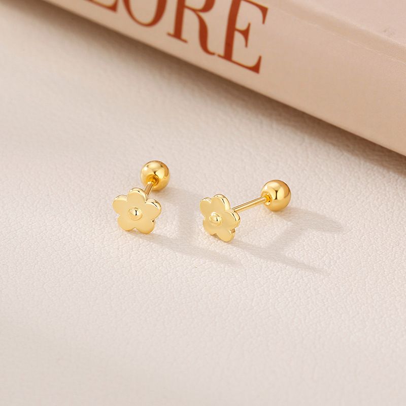 Orecchini giapponesi e coreani semplici alla moda con fiore, luce, design di lusso di alta gamma, versatili per l'uso quotidiano_voghion.com