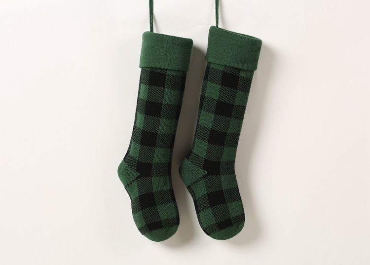 Décoration murale en laine Cadeau de Noël Pendentif Sac de bonbons tricoté Chaussettes à carreaux_voghion.com