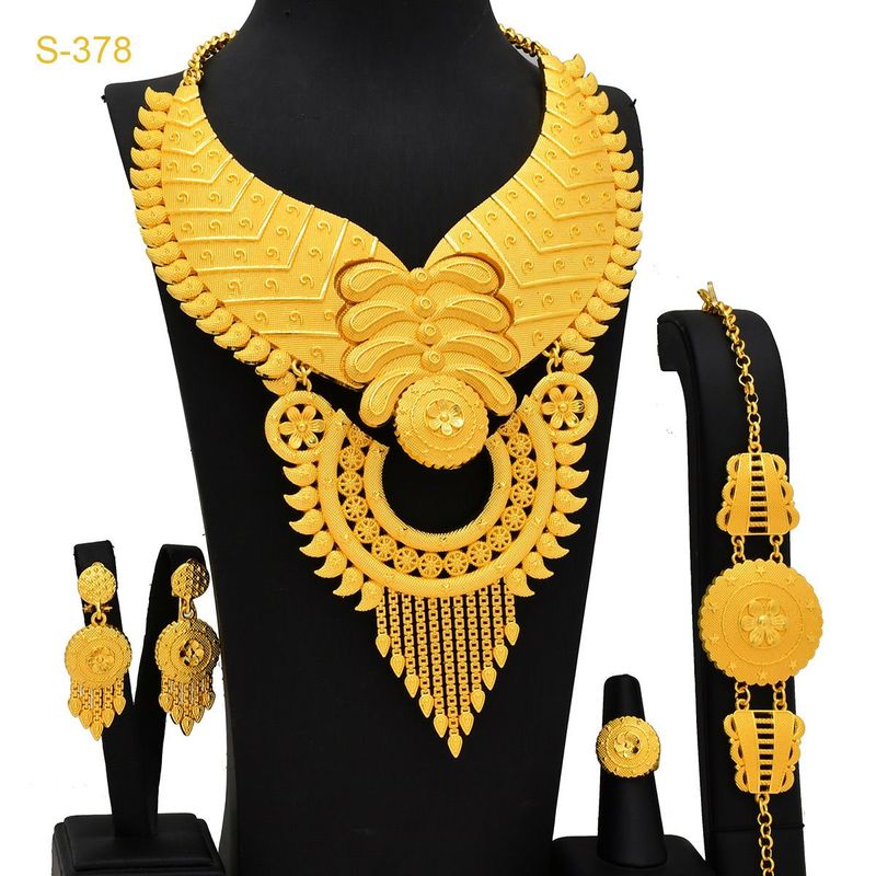 Fashionable luxury ethnic style four piece alloy decoration necklace collarbone jewelry earring set_voghion.com