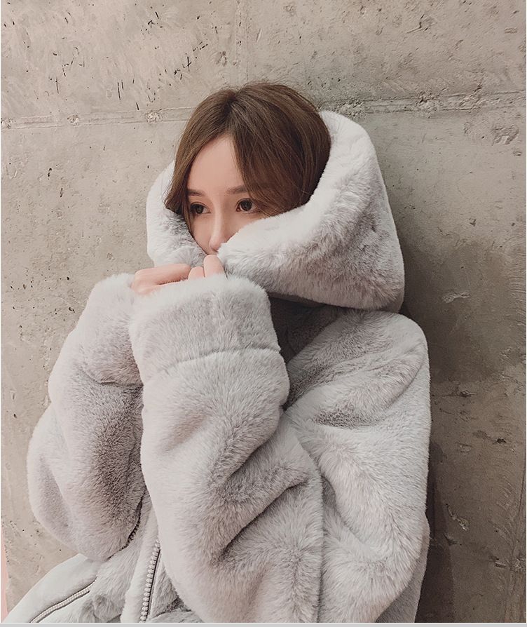 Women's Oversized Faux Shearling Coat Winter Hooded Plush Teddy Jacket Fleece-Lined Cozy Outerwear_voghion.com