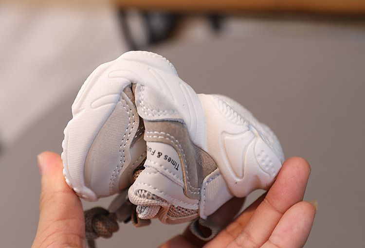 A generation of foreign trade father shoes Children's toddler shoes breathable mesh sneakers 0-3 years old men's and women's baby shoes 1_voghion.com