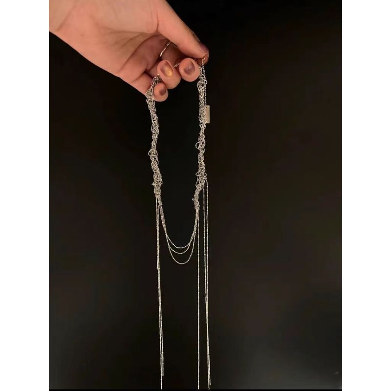 Orecchini pendenti da donna in stile francese leggero - Accessori per le orecchie con nappe intrecciate lunghe e minimaliste di alta qualità e design di nicchia_voghion.com