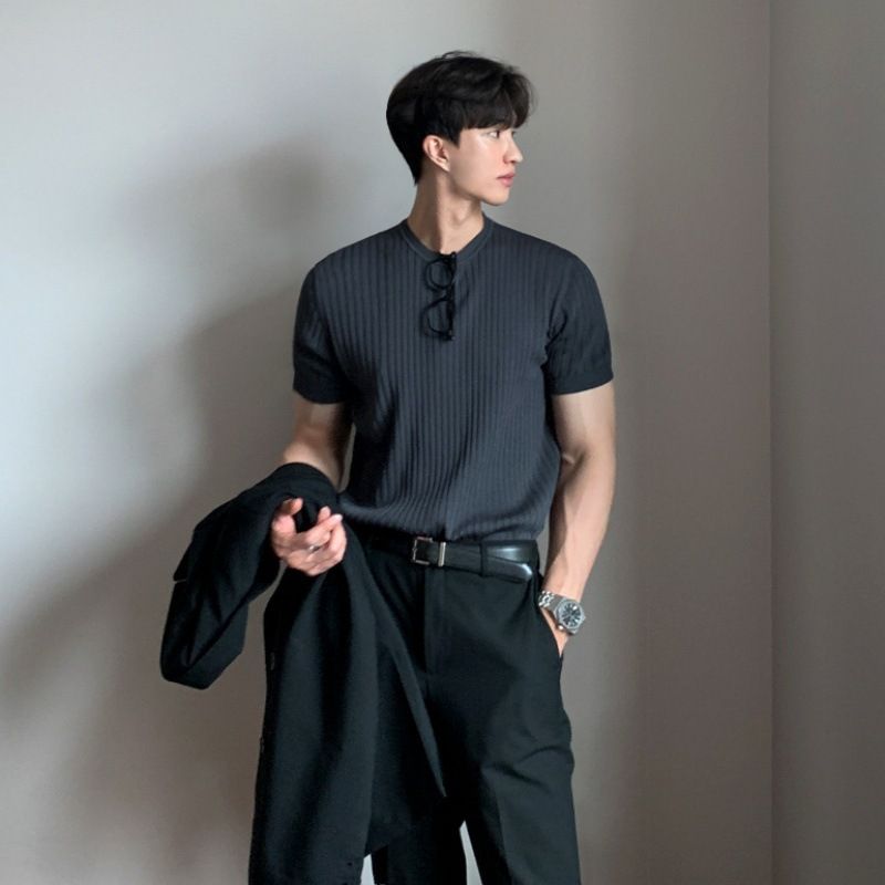MYQ Maglietta a maniche corte a righe sottili da uomo, estiva, in stile coreano, vestibilità slim, elasticizzata, con scollo rotondo, alla moda_voghion.com