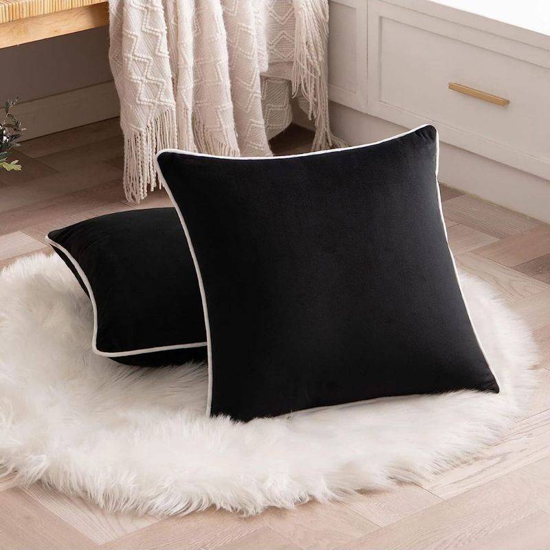 Modernes, minimalistisches Dekokissen – Weiches Polyesterkissen mit Füllung aus PP-Baumwolle – Klassisches Schwarz-Weiß-Design (30 x 50 cm bis 60 x 60 cm, mit/ohne Einsatz)_voghion.com