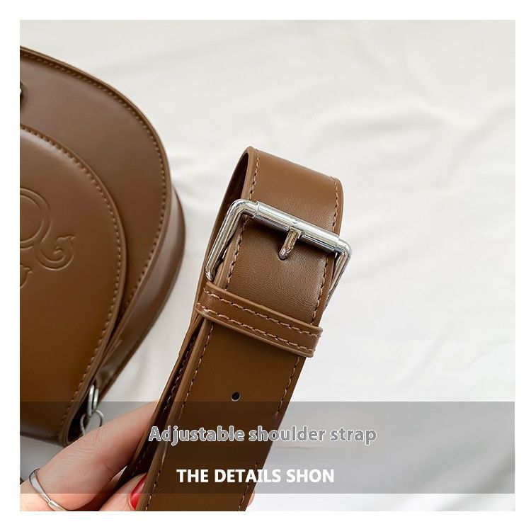 Borsa a tracolla alla moda con fibbia ascellare casual versatile texture popolare Saddle da donna 2024_voghion.com