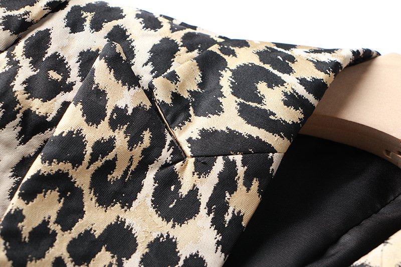Cappotto da donna retrò, alla moda, con stampa leopardata, corto, attillato, piccolo, con fibbia in metallo con bordo incrociato_voghion.com