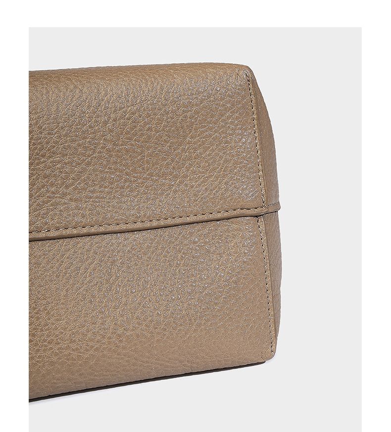 Nischendesignte faltbare Damen-Beuteltasche 2025 Frühjahr und Sommer Neue High-End-Pendler-Schultertasche Handtasche Mutterhandtasche Modische Hundert_voghion.com