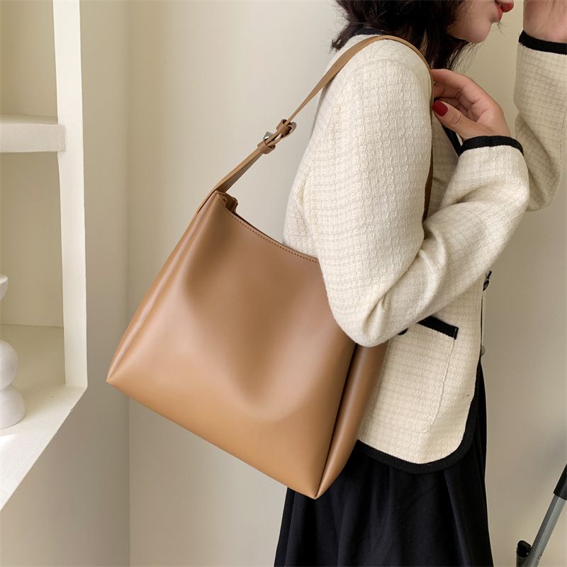 Two piece set mother fashion 2024 spring soft leather single shoulder large capacity handbag women's bag_voghion.com