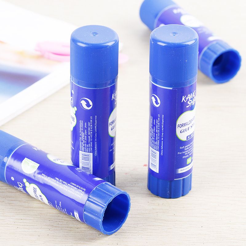 Fornitura di fabbrica colla solida stick 36g colla solida stick per studenti colla solida stick per ufficio colla solida personalizzata_voghion.com