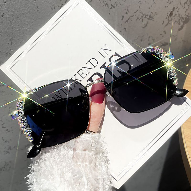 Strass-Sonnenbrille für Damen im Paar-Stil, hochwertig, UV-beständig, rund, kleines Gesicht, polarisierte Sonnenbrille zum Autofahren_voghion.com