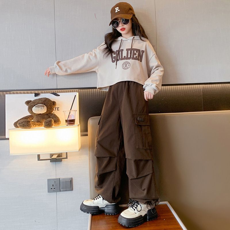 Tuta sportiva autunnale per ragazze 2024 nuovo articolo, felpa con cappuccio, pantaloni da lavoro, set alla moda in due pezzi per donne di mezza età e_voghion.com