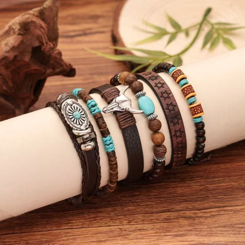 Mehrschichtiges, handgewebtes Armband mit Retro-Blumen und Pfauenfedern in Herzform aus Holzperlen_voghion.com