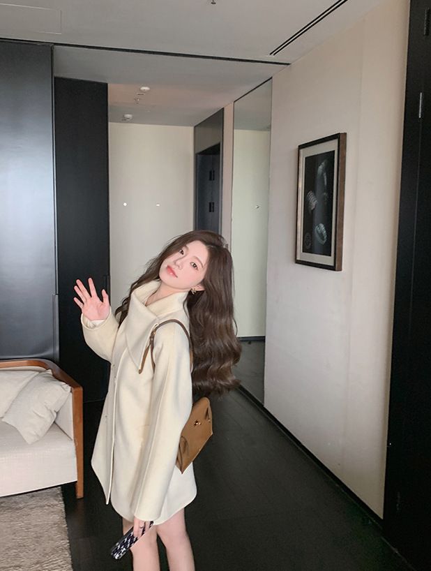 Luxury Double-Faced Wool Coat With Detachable Fox Fur Sleeves & Belt - Elegant Scarf Collar Long Coat For Women In Cream, Light Grey, Amber_voghion.com