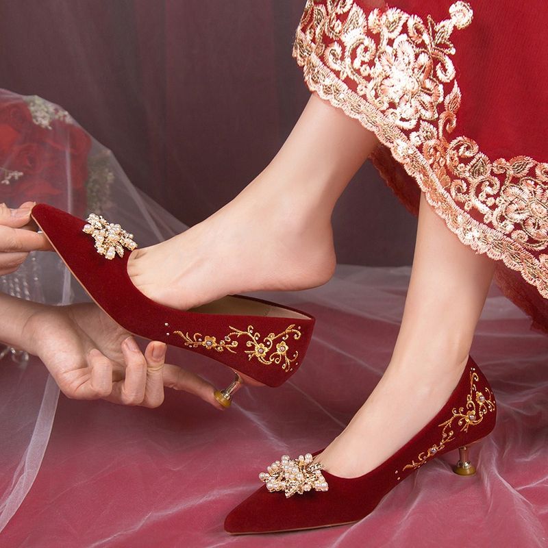 Brautschuhe für Frauen, bequeme Schuhe, Hexiu-Brautkleid im chinesischen Stil, zweiseitige rote High Heels, einzigartiges Design_voghion.com