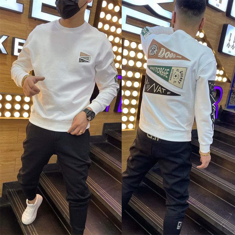 Sweatshirt Herren 2022 Herbst Jugend Hübscher Rundhals Langarm Basishemd Lockeres und trendiges Internet Celebrity Printed Label Top_voghion.com