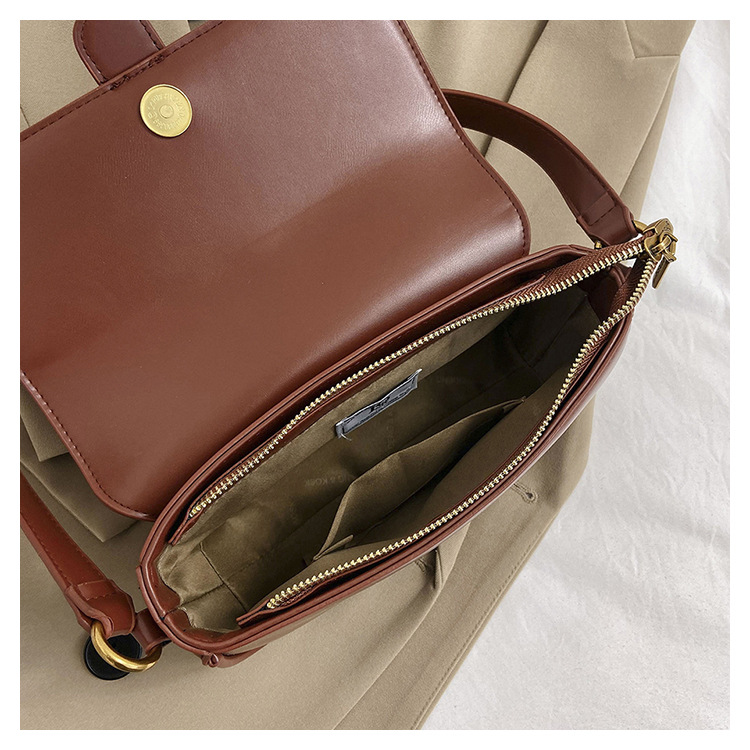 Bolsa de axila de nicho francês 2023 verão novo estilo bolsa crossbody de ombro único para mulheres, bolsa quadrada pequena moderna e versátil com temperamento_voghion.com
