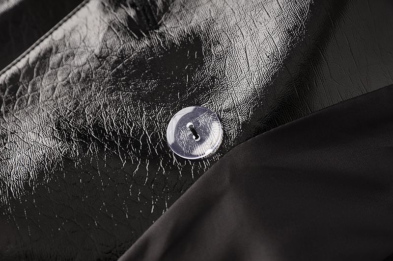 Vêtements pour femmes automne et hiver nouveau style noir pu cuir brillant haussement d'épaules mince petit costume taille taille tempérament veste top tendance_voghion.com