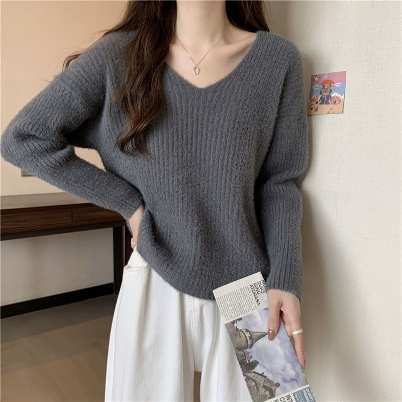 Suéter feminino verde de veludo com decote em V, estilo solto e descontraído, camisa de base macia e quente, outono e inverno, estilo Hong Kong_voghion.com